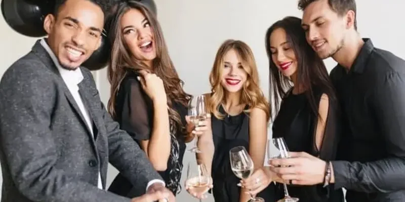 Understanding Social Dynamics for Men: Practical Skills for Real Connections